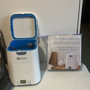 Sleep apnea machine with cleaning machine